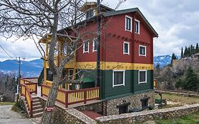 Colours' Chalet